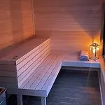 Ferienhaus 1770s Farm With Floating Sauna By