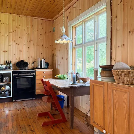 Dom wakacyjny 1770s Farm With Floating Sauna By